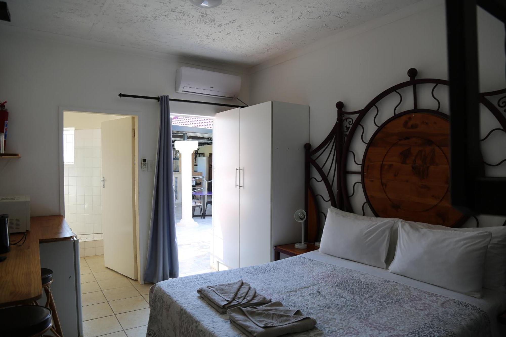 Xaviera Guest House พริทอเรีย ภายนอก รูปภาพ